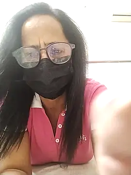 Snapshot of meenu_bhabhi547 chatting on 11/14/25, 05:05 meenu bhabhi547 online show from 11/14/25, 05:05