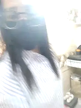meenu bhabhi547 online show from 04/12/26, 04:27