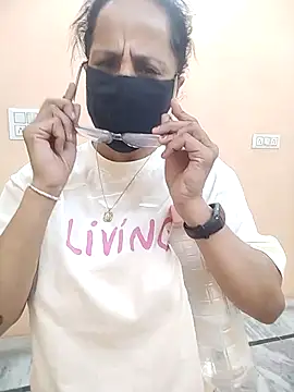 meenu bhabhi547 online show from 04/07/26, 05:20