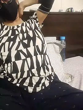 meenu bhabhi547 online show from 05/08/26, 01:53