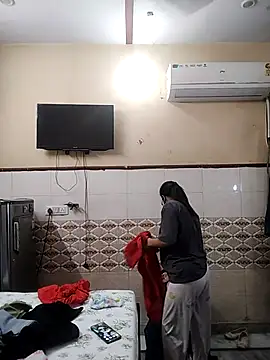 meenu bhabhi547 online show from 04/10/26, 01:45