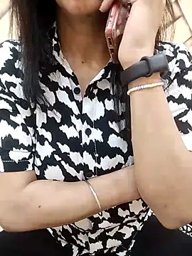 meenu bhabhi547 online show from 04/01/26, 04:36