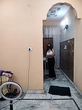 meenu bhabhi547 online show from 03/31/26, 04:36