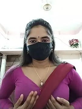 Puja-Rane online show from 06/06/26, 03:56