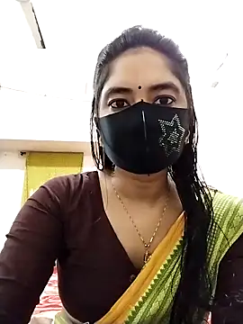 Puja-Rane online show from 12/15/25, 02:17