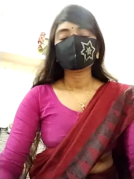 Puja-Rane online show from 10/25/25, 02:11