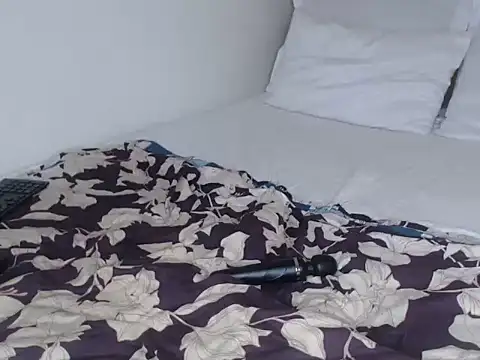 Bella 2025 online show from 04/05/26, 07:48