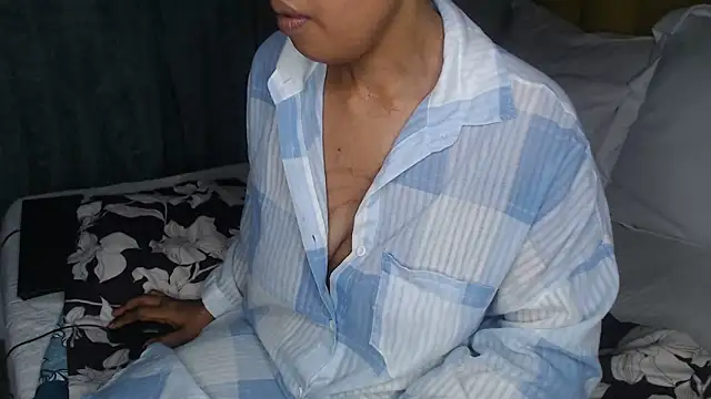 Bella 2025 online show from 02/23/26, 05:35