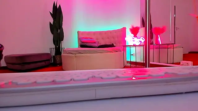 JessicaSky  online show from 11/13/25, 08:24