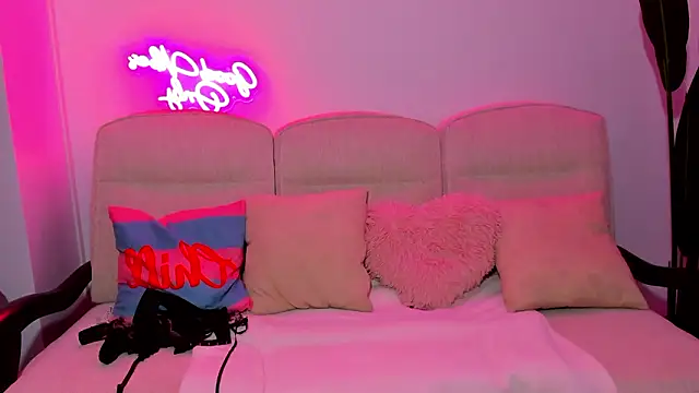 JessicaSky  online show from 03/19/26, 09:04