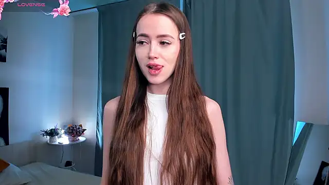 Chloeee4200 online show from 03/13/26, 01:05