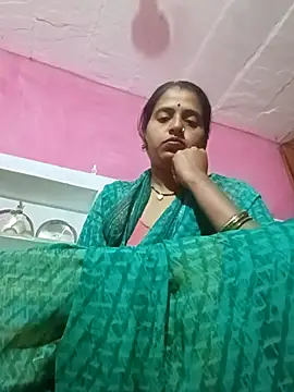 Snapshot of Rupali_hot chatting on 04/15/26, 10:54 Rupali hot online show from 04/15/26, 10:54