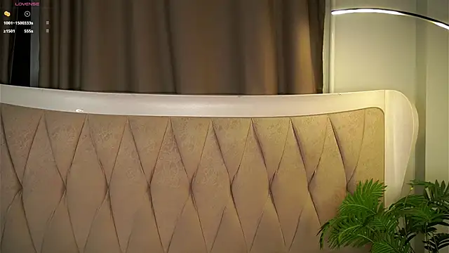 Snapshot of MarciDarugar chatting on 11/30/25, 03:13 MarciDarugar online show from 11/30/25, 03:13