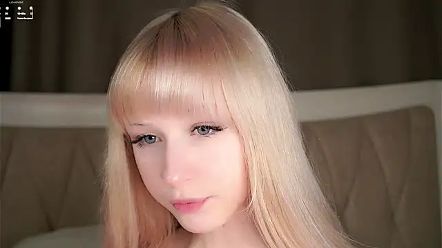 Snapshot of MarciDarugar chatting on 10/05/25, 03:14 MarciDarugar online show from 10/05/25, 03:14