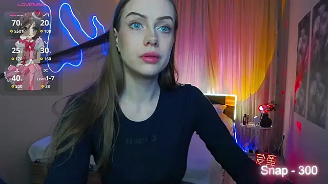 EvaLone1 online show from 05/04/26, 07:00