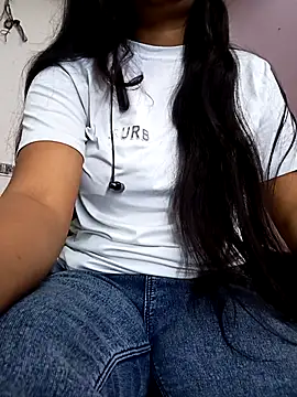 Rekha 89 online show from 11/12/25, 03:43