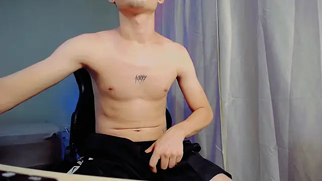 dilan hott  online show from 09/21/25, 09:31