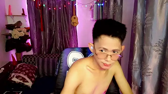 Skinny CumLoader69 online show from 02/18/26, 01:58