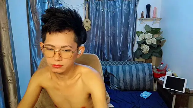 Skinny CumLoader69 online show from 02/06/26, 12:23