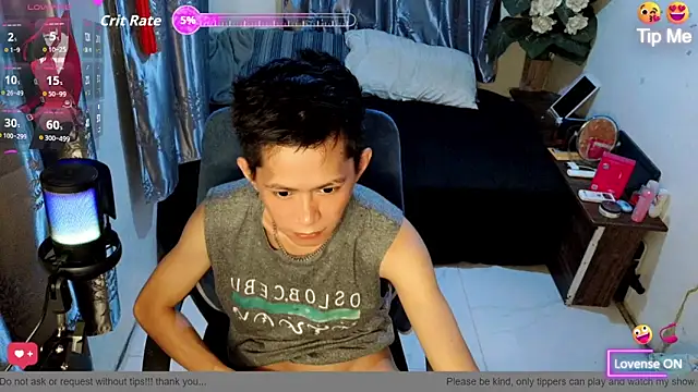 Snapshot of Skinny_CumLoader69 chatting on 06/12/26, 09:07 Skinny CumLoader69 online show from 06/12/26, 09:07