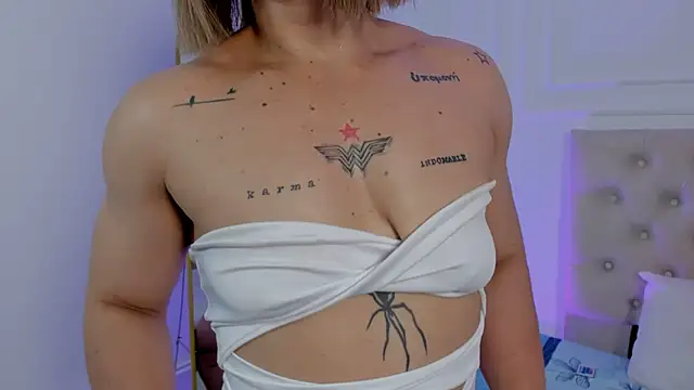 AliceFit 212 online show from 10/09/25, 01:33