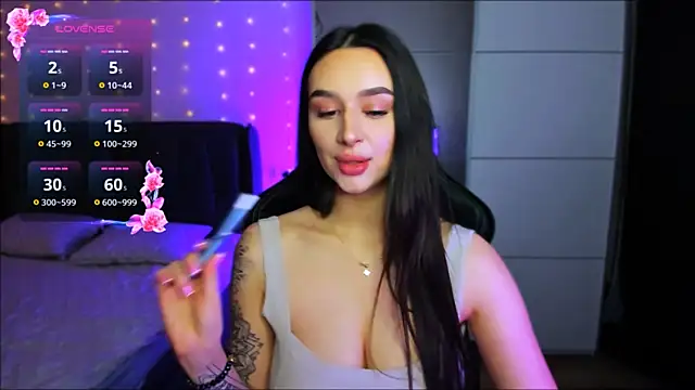 Snapshot of Veronica_Larsson chatting on 11/30/25, 11:38 Veronica Larsson online show from 11/30/25, 11:38