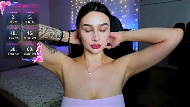 Veronica Larsson online show from 07/09/26, 08:19
