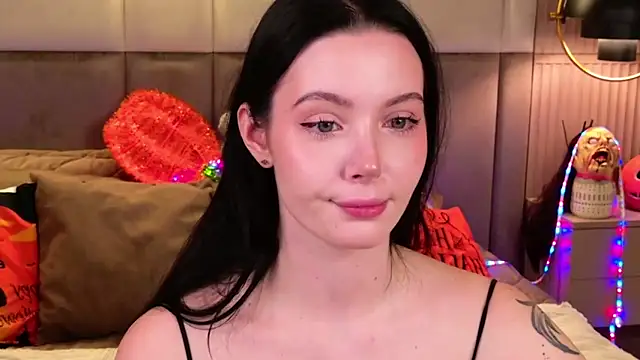 Goldy Stark online show from 10/19/25, 08:44