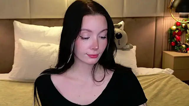 Goldy Stark online show from 12/21/25, 08:42