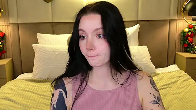 Goldy Stark online show from 12/18/25, 08:34