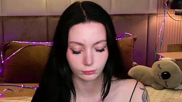 Goldy Stark online show from 02/19/26, 08:39