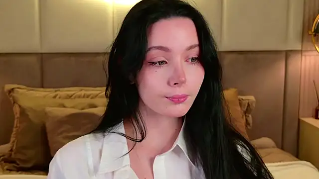 Goldy Stark online show from 10/03/25, 08:43