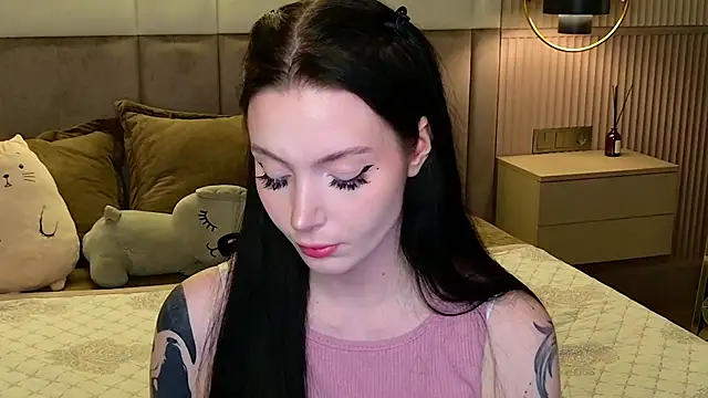 Goldy Stark online show from 02/17/26, 08:50