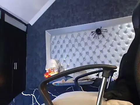 JhosuaCollins  online show from 10/07/25, 01:12