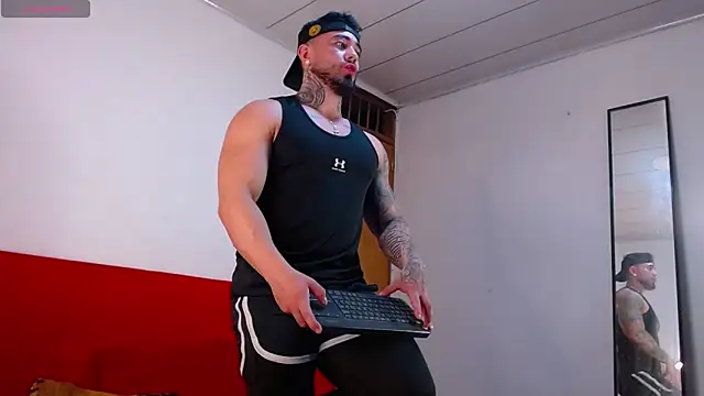 tommyblessd1 online show from 02/04/26, 06:08