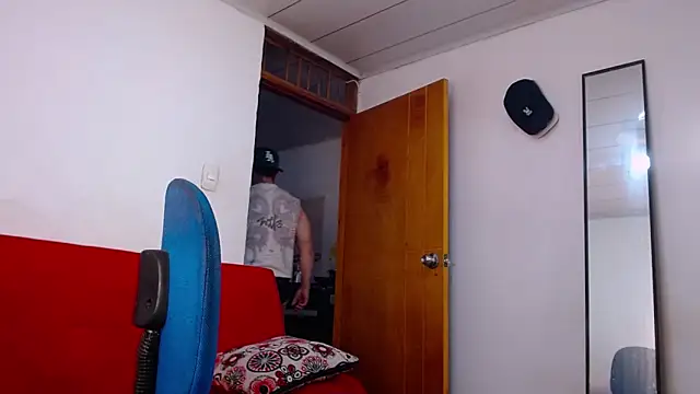 tommyblessd1 online show from 05/21/26, 01:19