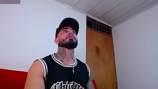 tommyblessd1 online show from 04/23/26, 06:42