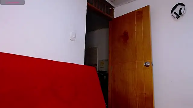 tommyblessd1 online show from 11/15/25, 04:49