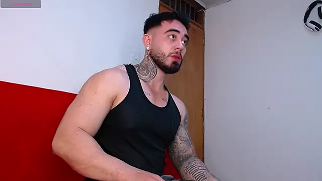 tommyblessd1 online show from 11/11/25, 06:52