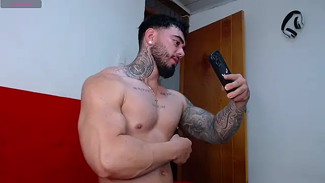 tommyblessd1 online show from 10/25/25, 05:24