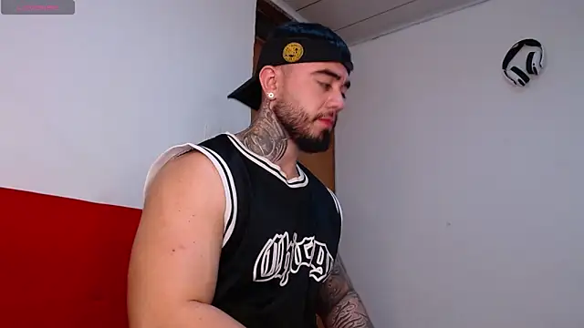 tommyblessd1 online show from 11/14/25, 07:12