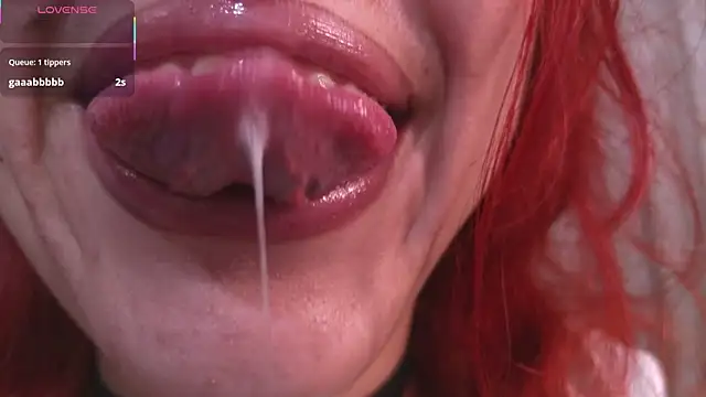 bri von dhara   online show from 12/03/25, 07:46