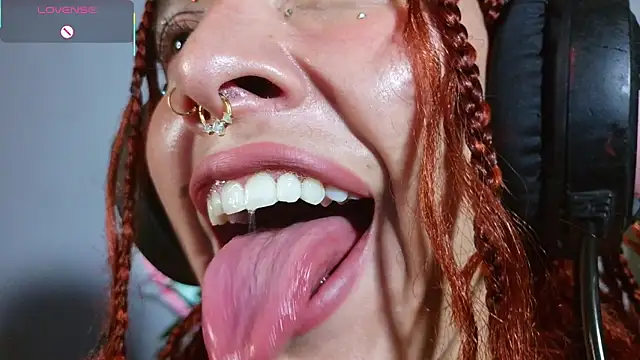 bri von dhara   online show from 04/11/26, 04:31