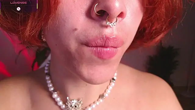 Snapshot of bri_von_dhara__ chatting on 04/30/26, 02:18 bri von dhara online show from 04/30/26, 02:18