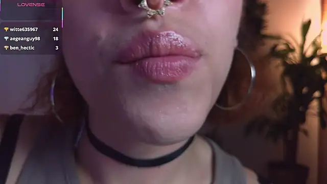 bri von dhara   online show from 06/05/26, 12:15
