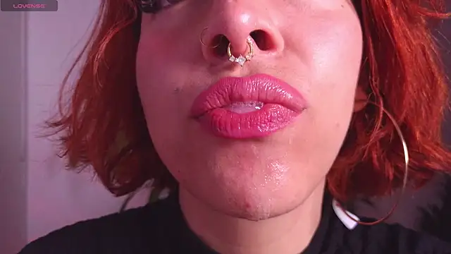 Snapshot of bri_von_dhara__ chatting on 05/24/26, 03:34 bri von dhara online show from 05/24/26, 03:34