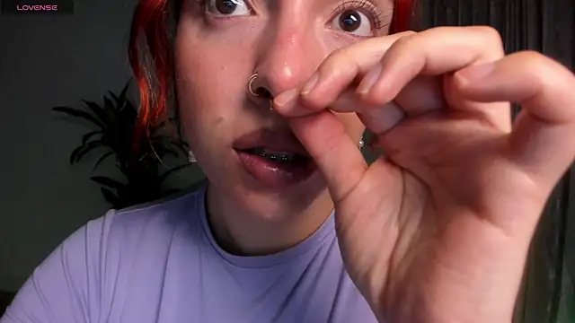 bri von dhara   online show from 09/15/25, 10:37