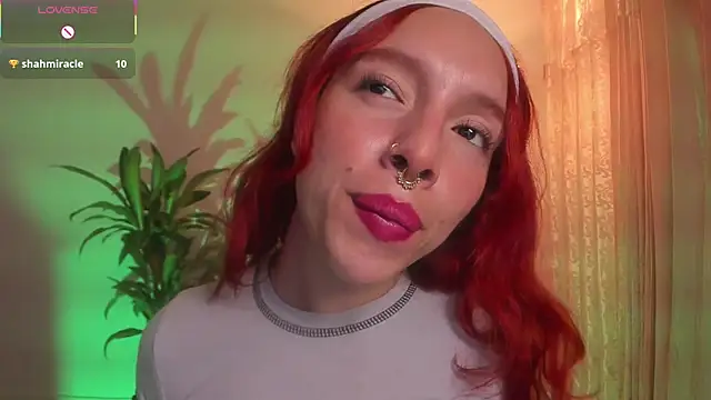 bri von dhara   online show from 10/20/25, 01:00