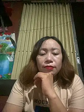 Snapshot of Dunmii chatting on 10/08/25, 02:40 Dunmii online show from 10/08/25, 02:40