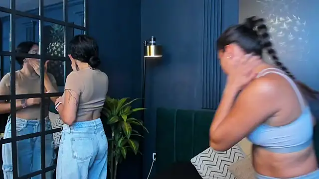 aliceandsia online show from 11/04/25, 07:28